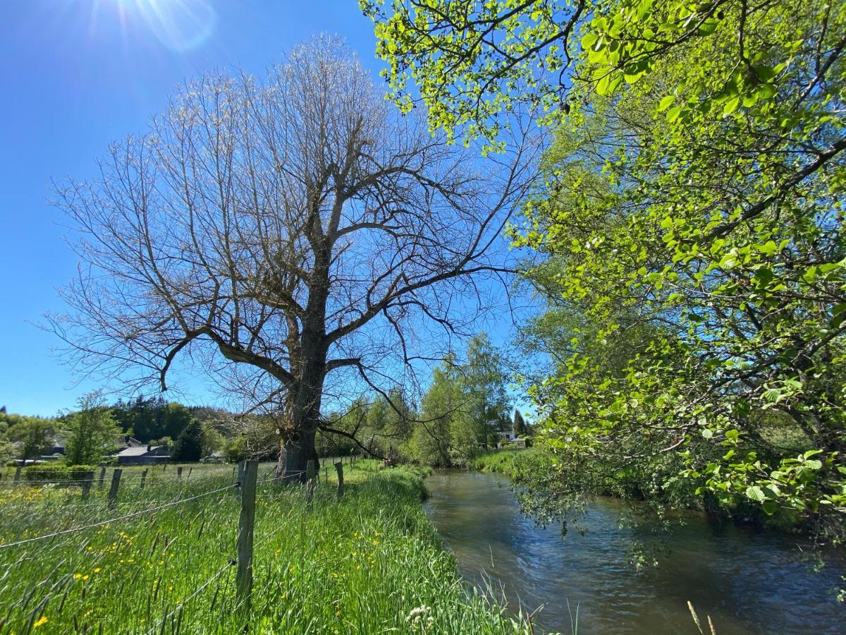 Le Scailleteux - De Charme Cloture, Acces A La Riviere * Fauvillers